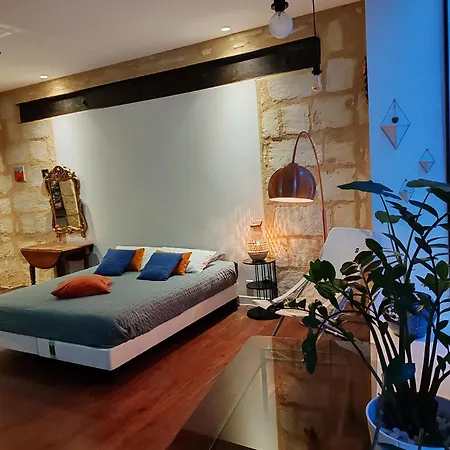 Apartman Studio Bordeaux *